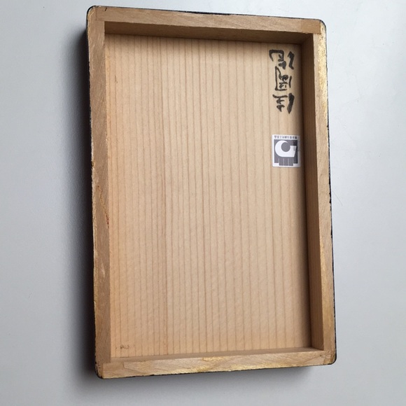 Japanese Handmade Wooden Painted Box - Picture 8 of 9